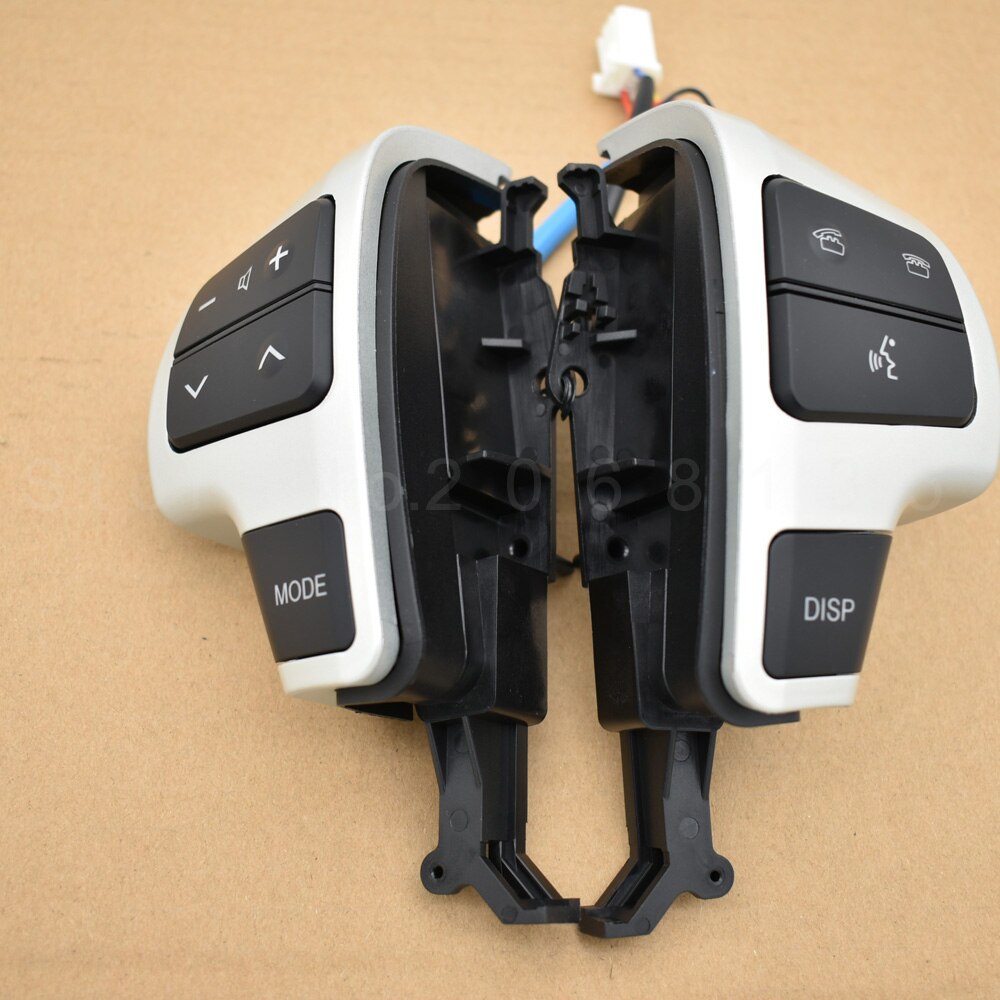 High quality For Toyota LAND CRUISER 200 2008-2011 OE 84250-60050 Steering Wheel Audio Control Switch/Button High quality For Toyota LAND CRUISER 200 2008-2011 OE 84250-60050 Steering Wheel Audio Control Switch/Button